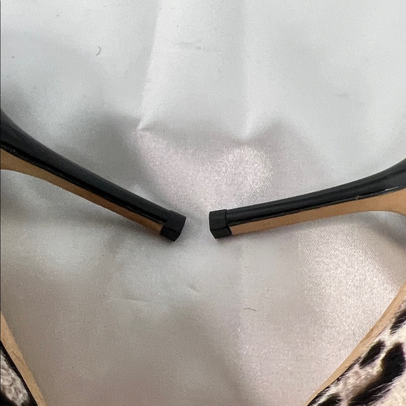 Jimmy Choo Leopard Print Heels with Black Accents - Picture 10 of 12